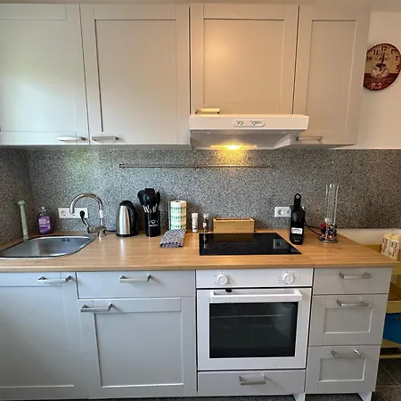 Moderne Fuer 4-5 Personen Mitten In Herten*netflix*nespresso Apartamento